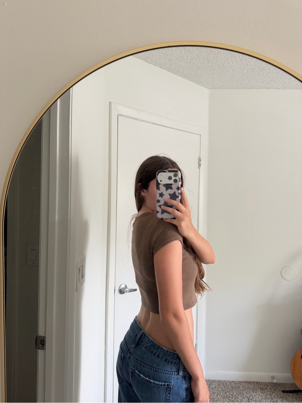 Brandy Melville Brown Graphic Crop Tee - Picture 2 of 5